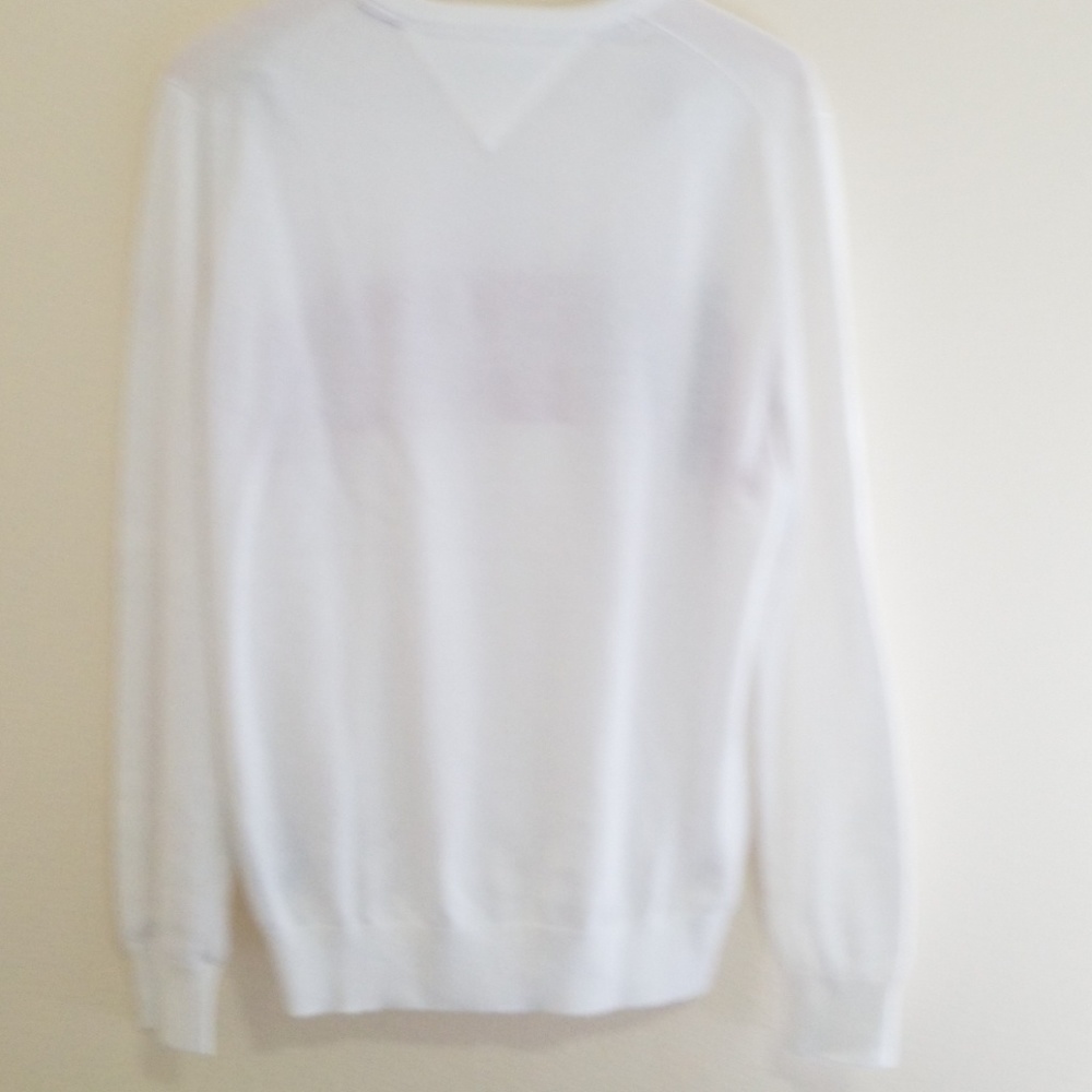 Tommy Hilfiger Crewneck Sweater "SALE $55 FIRM" - Picture 5 of 7